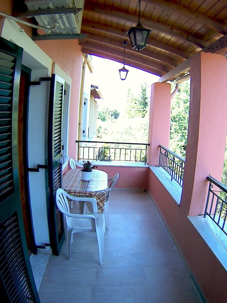 קונטואקלי Joanna Apartments מראה חיצוני תמונה