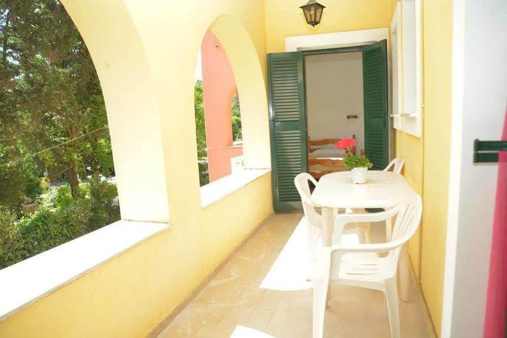קונטואקלי Joanna Apartments מראה חיצוני תמונה